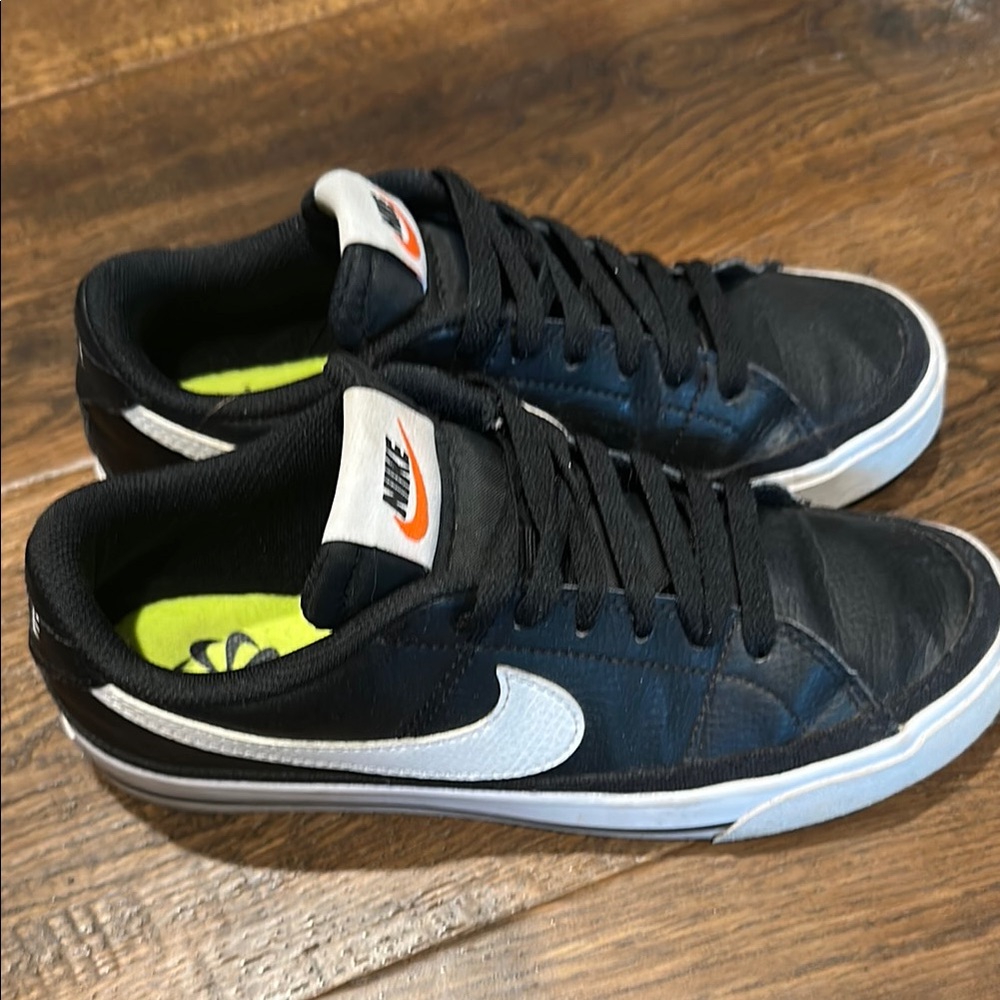 Nike Black and White Sneakers with Green Insole